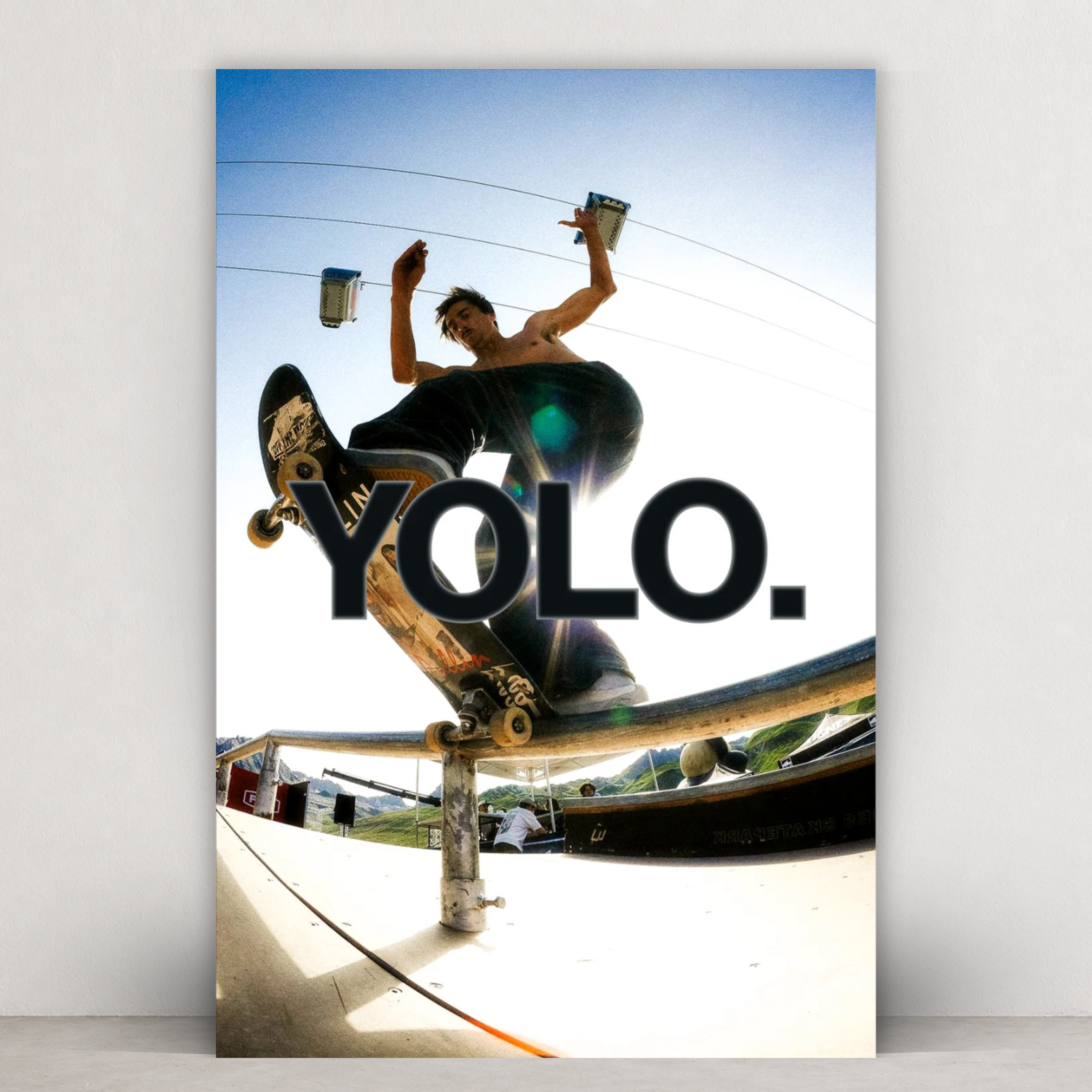 YOLO - SKATING